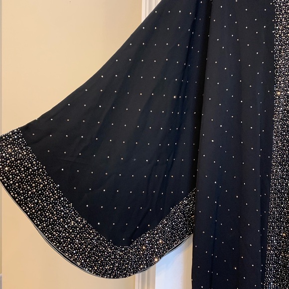 Black embezzled abaya Eid Abaya - Picture 3 of 7